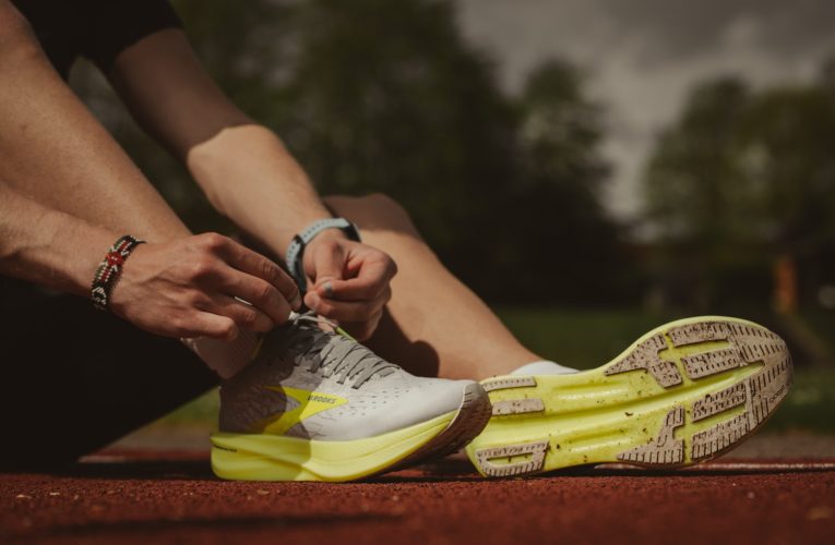 Singapore: Reduce Pain from Muscle Strain or Injury Faster with Curewave Laser